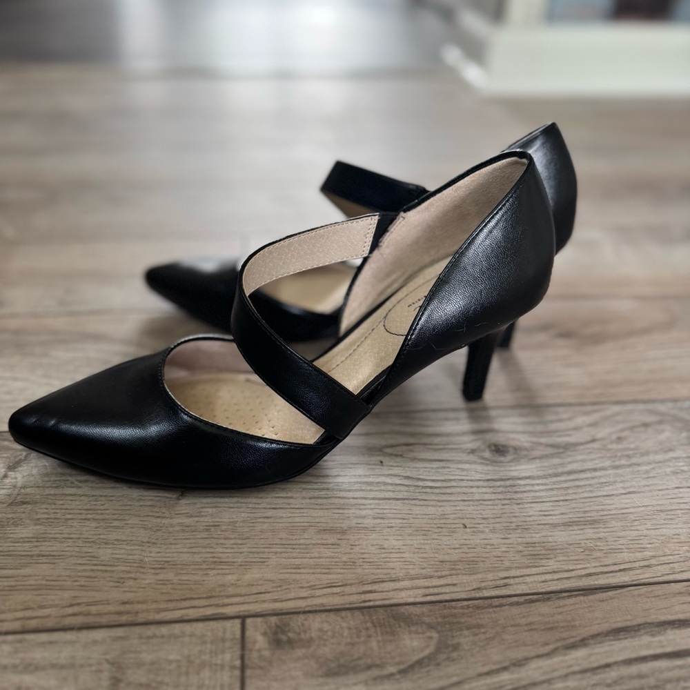 Life Stride Suki Black Leather Heel - Picture 2 of 8
